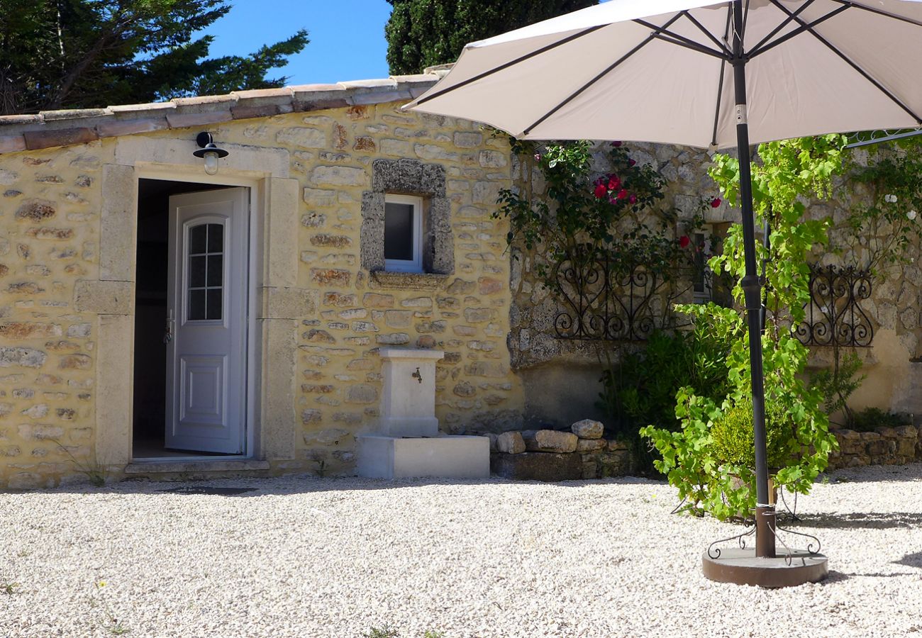 Landhaus in Clansayes - Le Lavandin, gelegenes Ferienhaus mit Pool in der Drôme Provençale