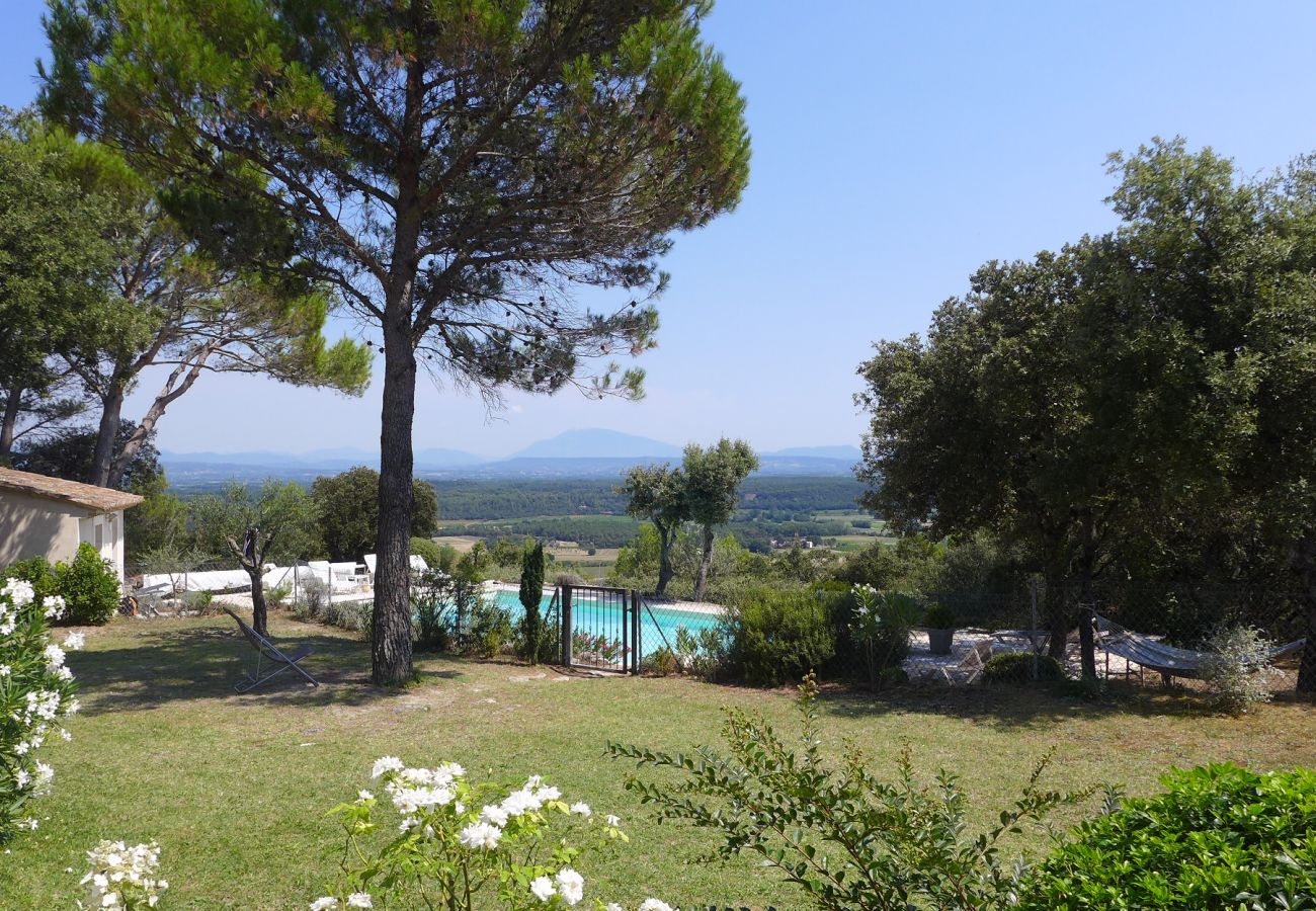 Ferienhaus in Saint-Restitut - Mas in der Drôme, Pool, Blick auf den Mont Ventoux