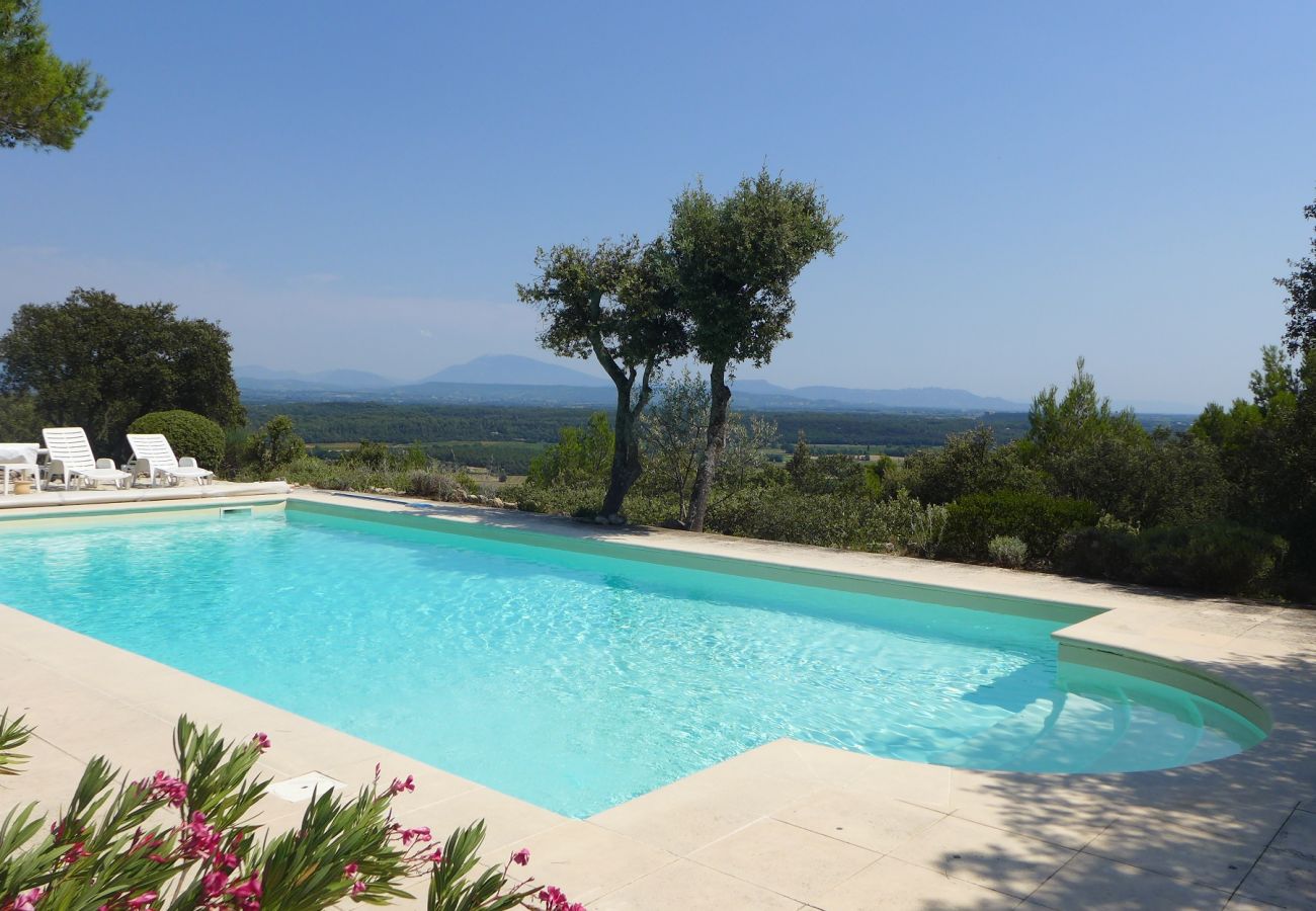 Ferienhaus in Saint-Restitut - Mas in der Drôme, Pool, Blick auf den Mont Ventoux