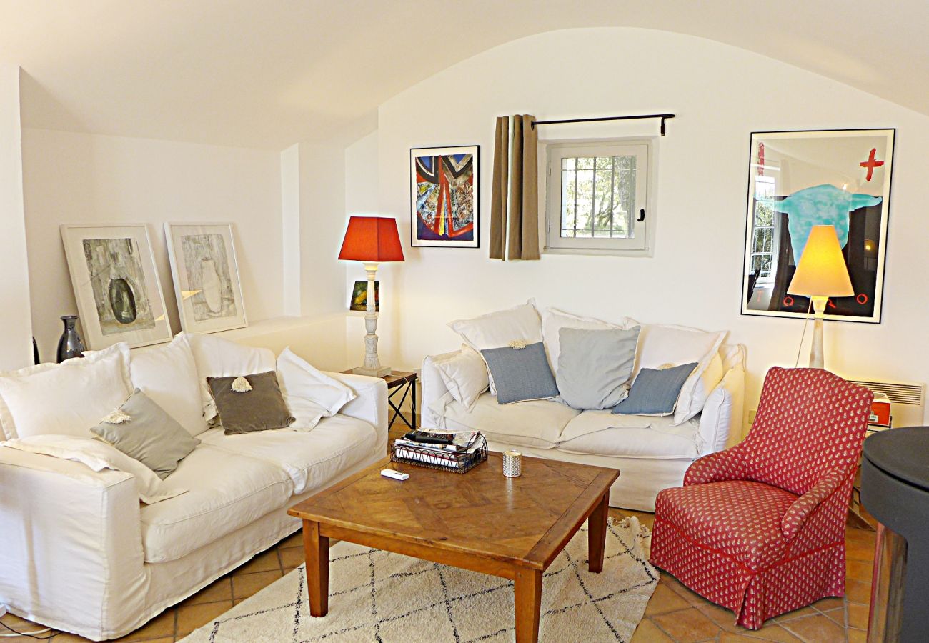 Ferienhaus in Saint-Restitut - Mas in der Drôme, Pool, Blick auf den Mont Ventoux