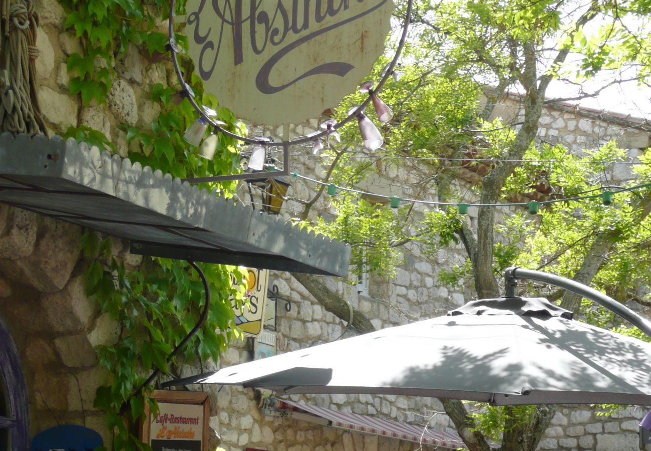 Ferienhaus in La Garde-Adhémar - Le Mas des Rochettes, privates Schwimmbad, ruhig gelegen, La Garde Adhémar