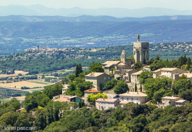 Ferienhaus in Clansayes - Côté Sud, Ferienwohnung mit beheiztem Schwimmbad, in der Drôme