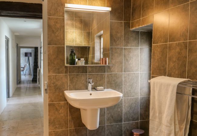 Ferienhaus in Rousset-les-Vignes - Maison du Lac mit privatem Pool, in der Drôme Provençale Ferienhaus in Rousset-les-Vignes - Maison du Lac mit privatem Pool, in der Drôme Provençale