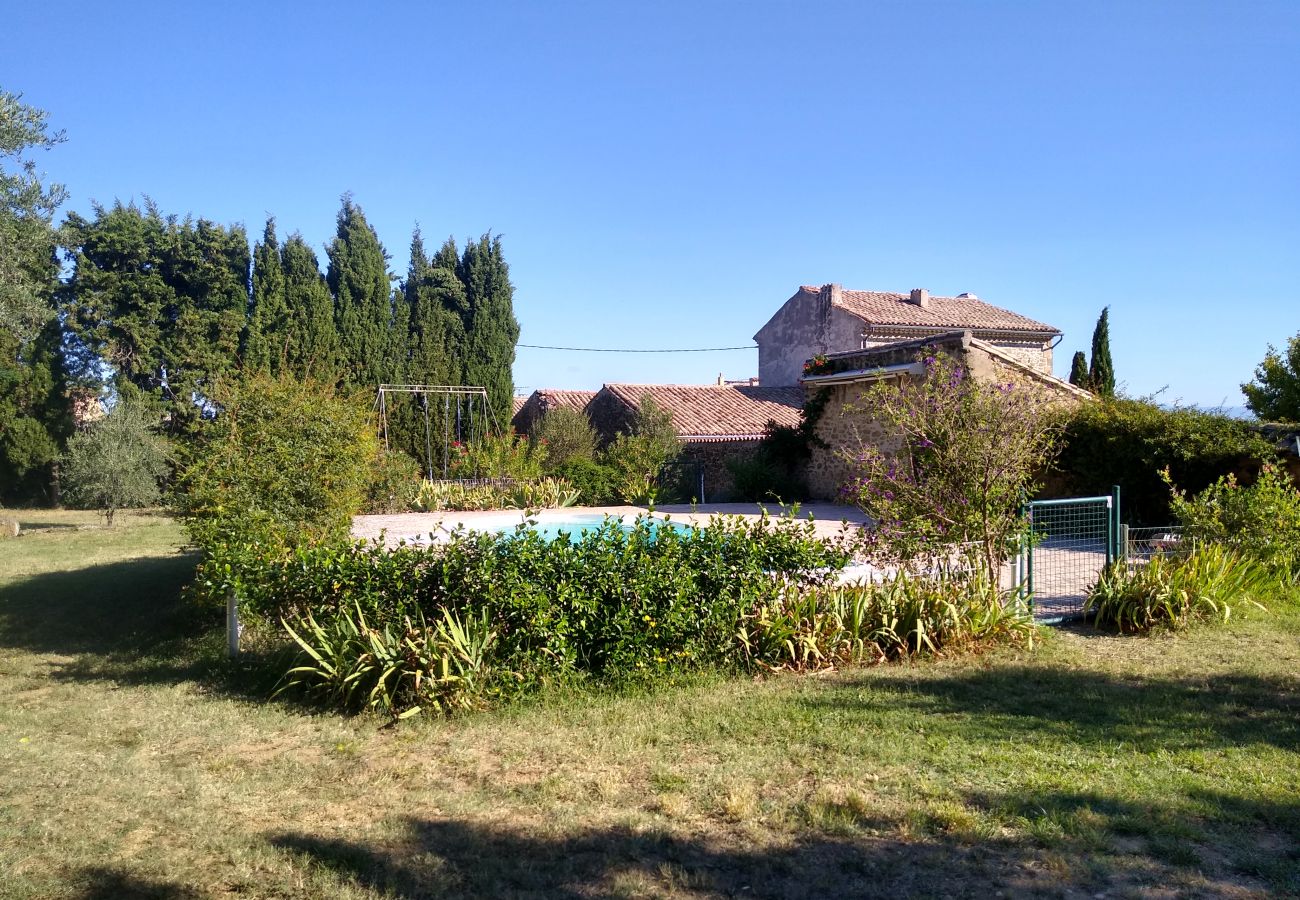 Ferienhaus in Rochegude - Dorfhaus, Authentizität, Charme mit privatem Pool