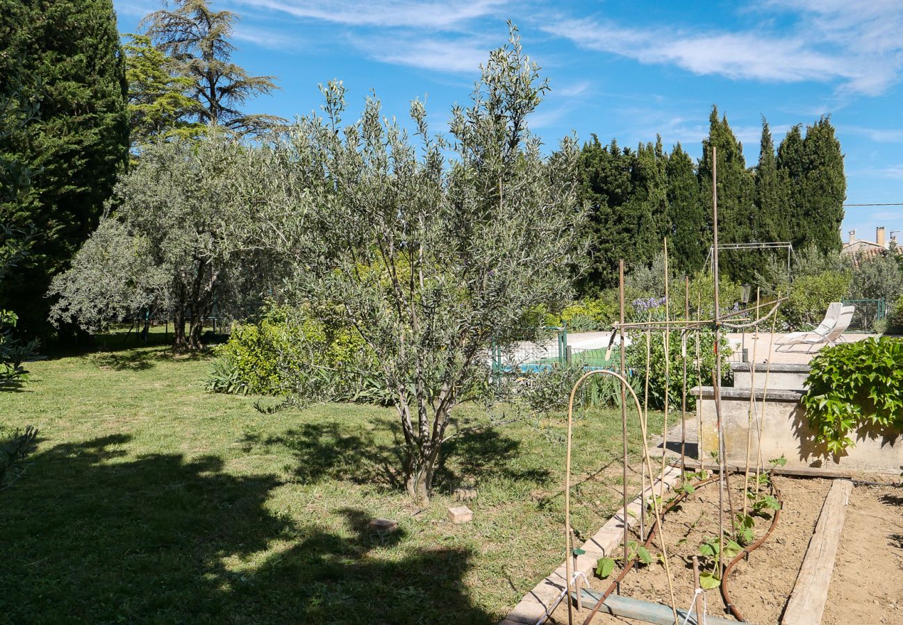 Ferienhaus in Rochegude - Dorfhaus, Authentizität, Charme mit privatem Pool