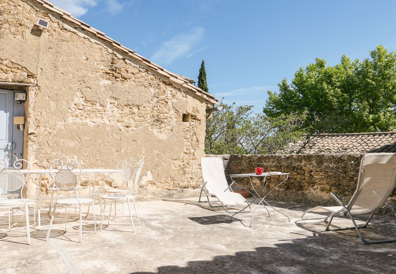 Ferienhaus in Rochegude - Dorfhaus, Authentizität, Charme mit privatem Pool