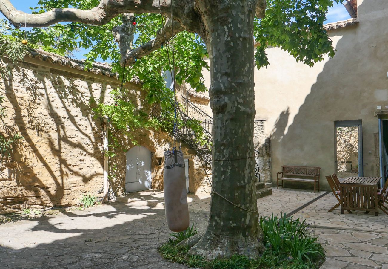 Ferienhaus in Rochegude - Dorfhaus, Authentizität, Charme mit privatem Pool