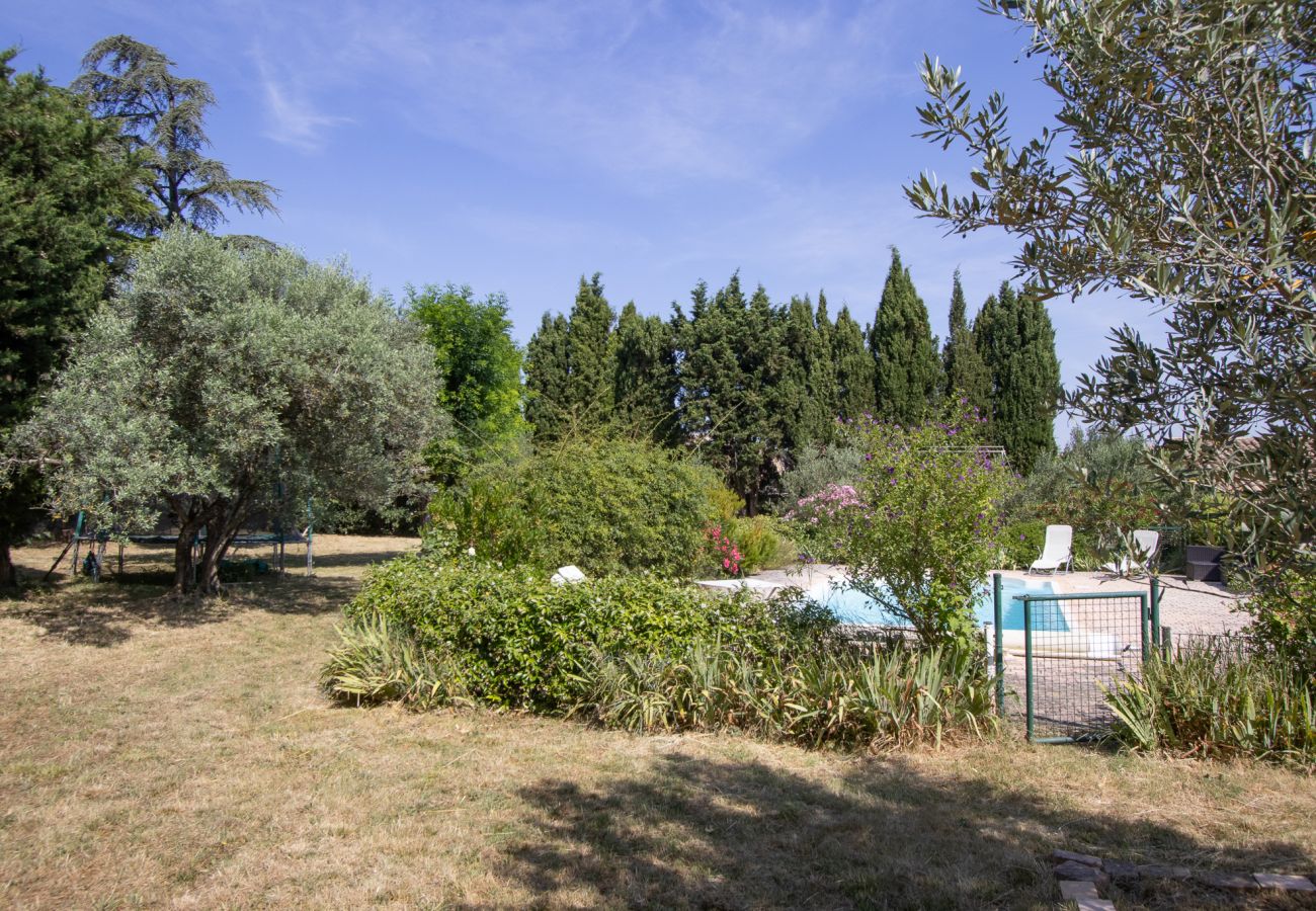 Ferienhaus in Rochegude - Dorfhaus, Authentizität, Charme mit privatem Pool