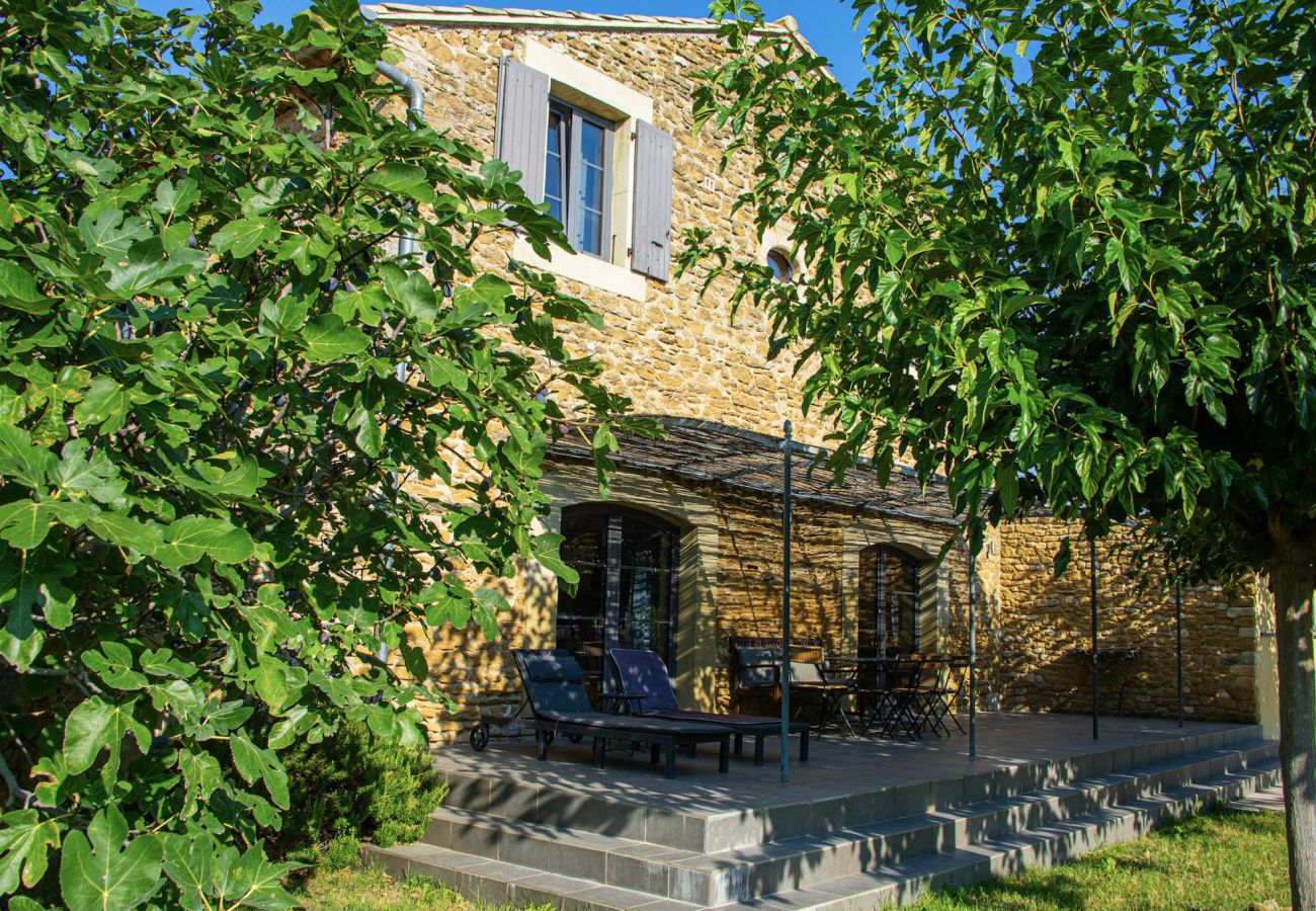Ferienhaus in Bouchet - Dorf-Bauernhof, geschlossener Garten und privater Swimmingpool 