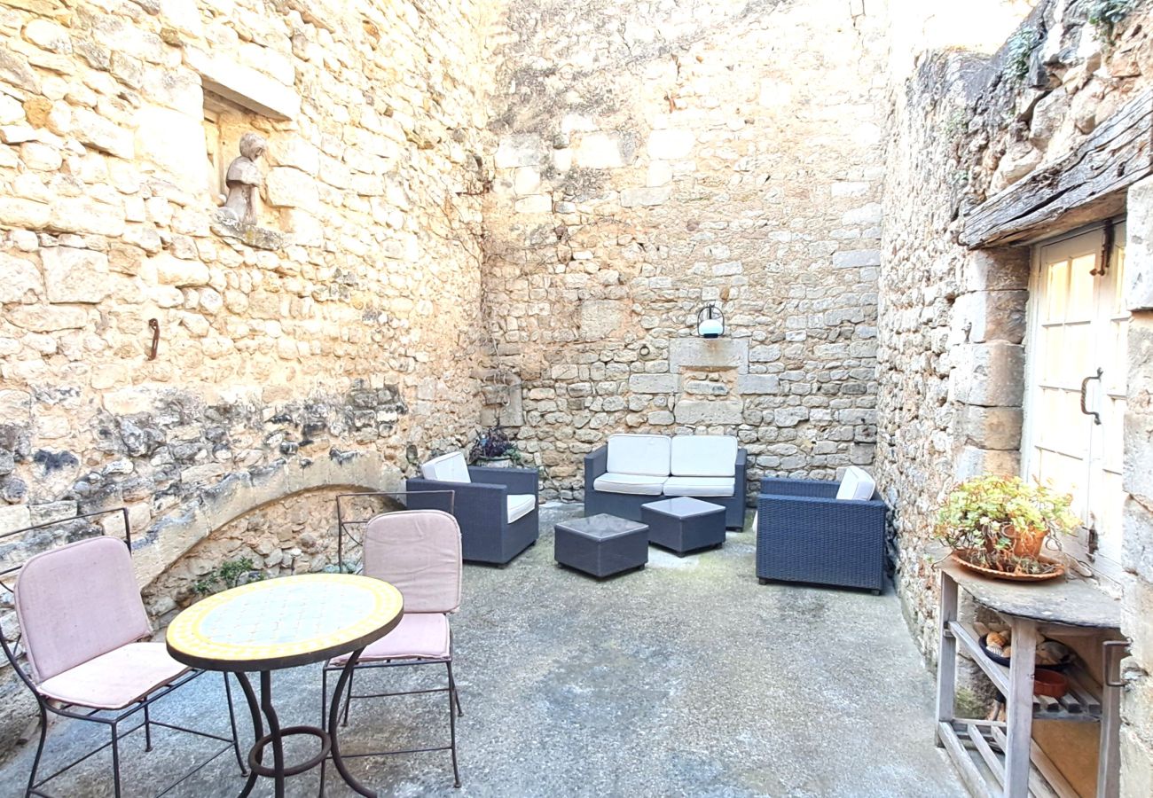 Ferienwohnung in Saint-Paul-Trois-Châteaux - Duplex mit Terrasse & Patio – Altstadt Saint-Paul-Trois-Châteaux