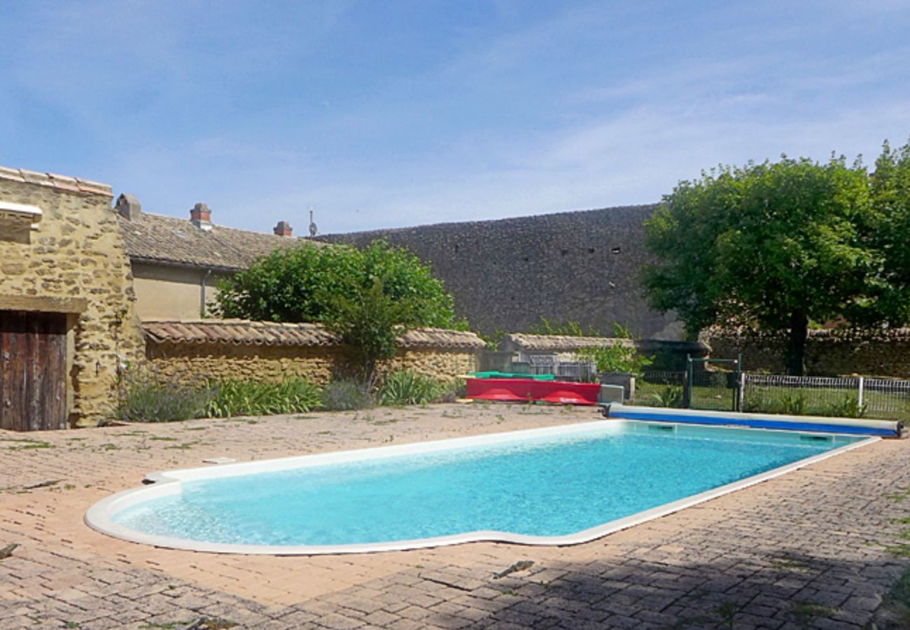 Ferienhaus in Rochegude -  Haus mit Schwimmbad, im Herzen des Dorfes Rochegude