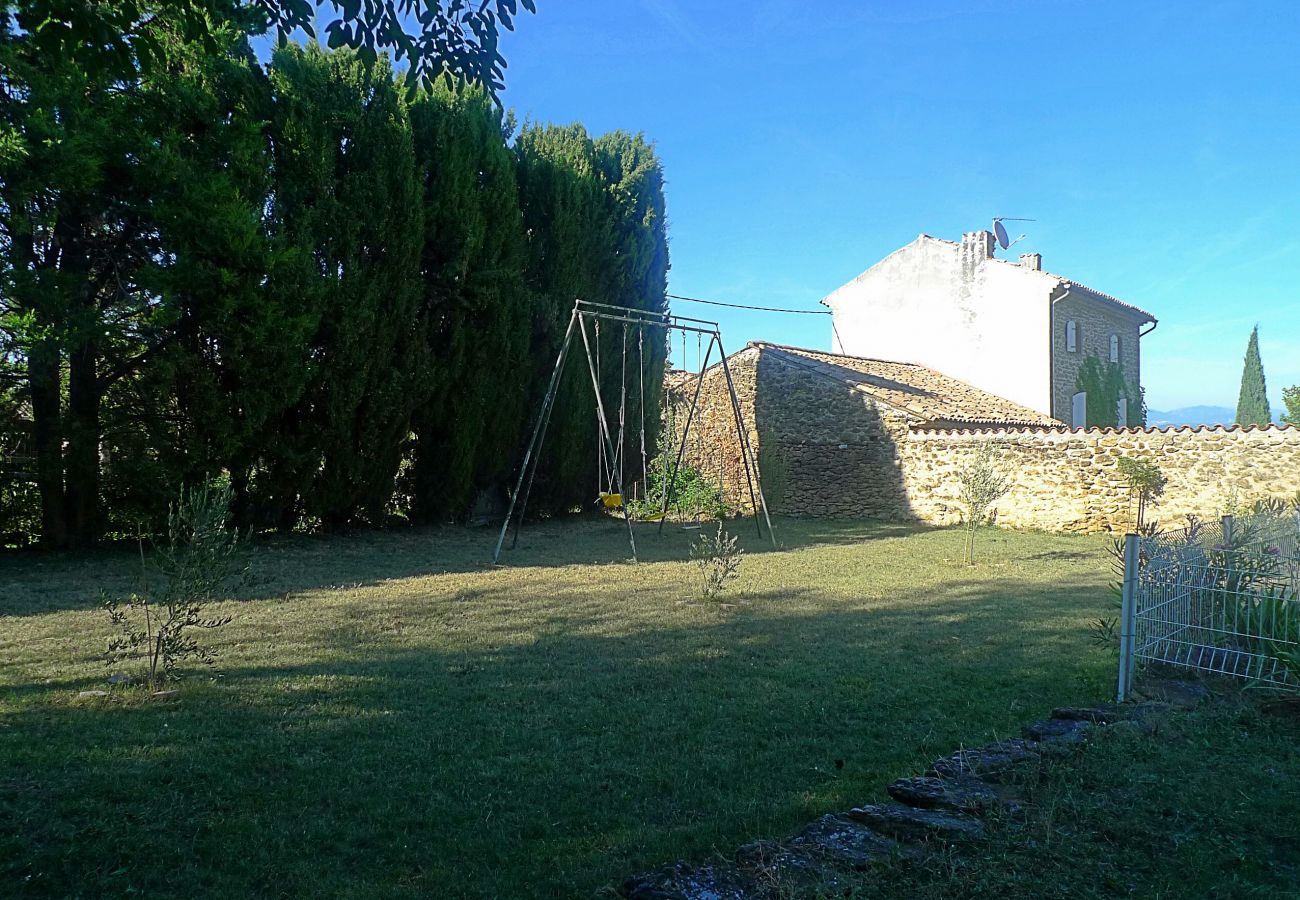 Ferienhaus in Rochegude -  Haus mit Schwimmbad, im Herzen des Dorfes Rochegude