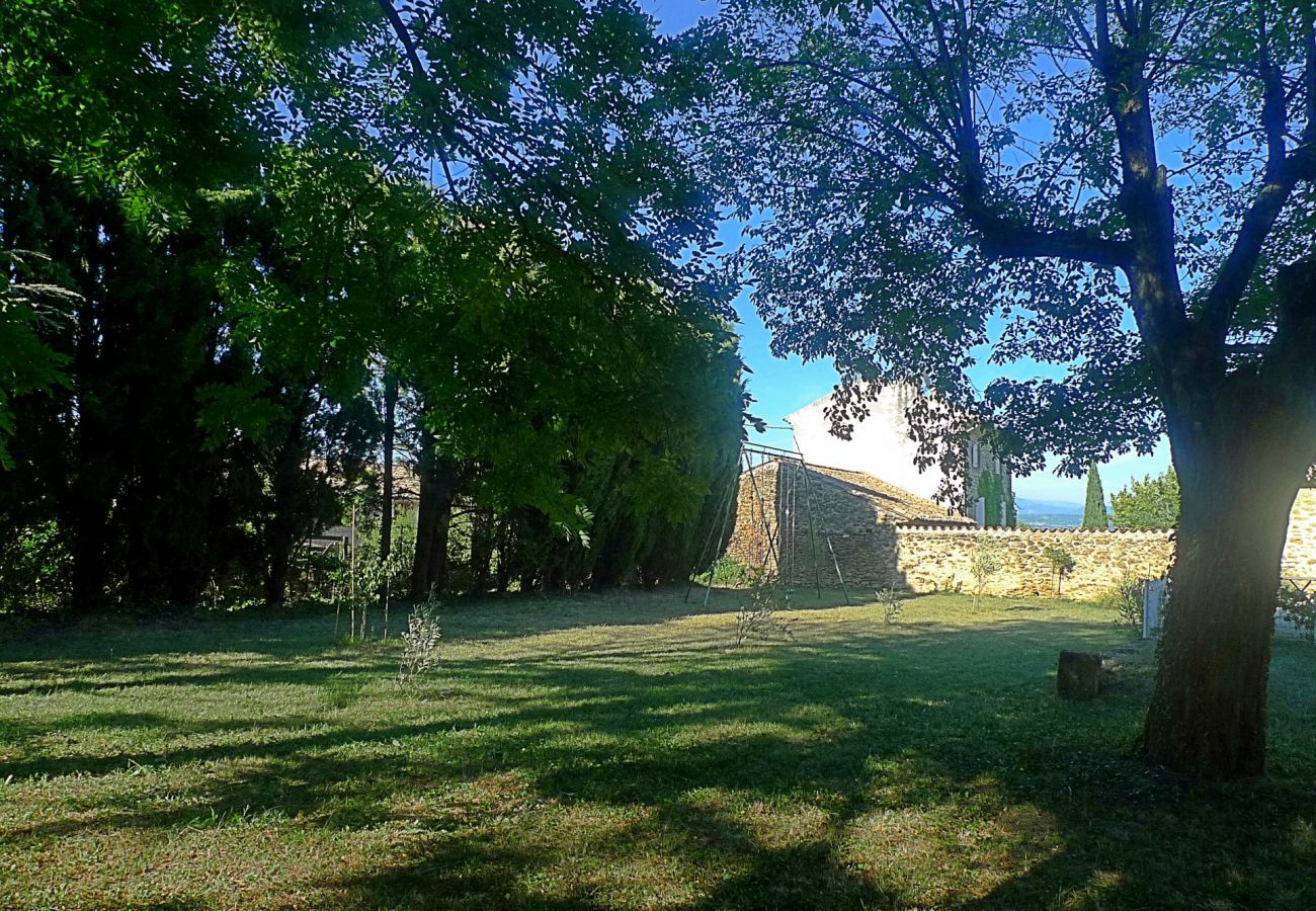 Ferienhaus in Rochegude -  Haus mit Schwimmbad, im Herzen des Dorfes Rochegude