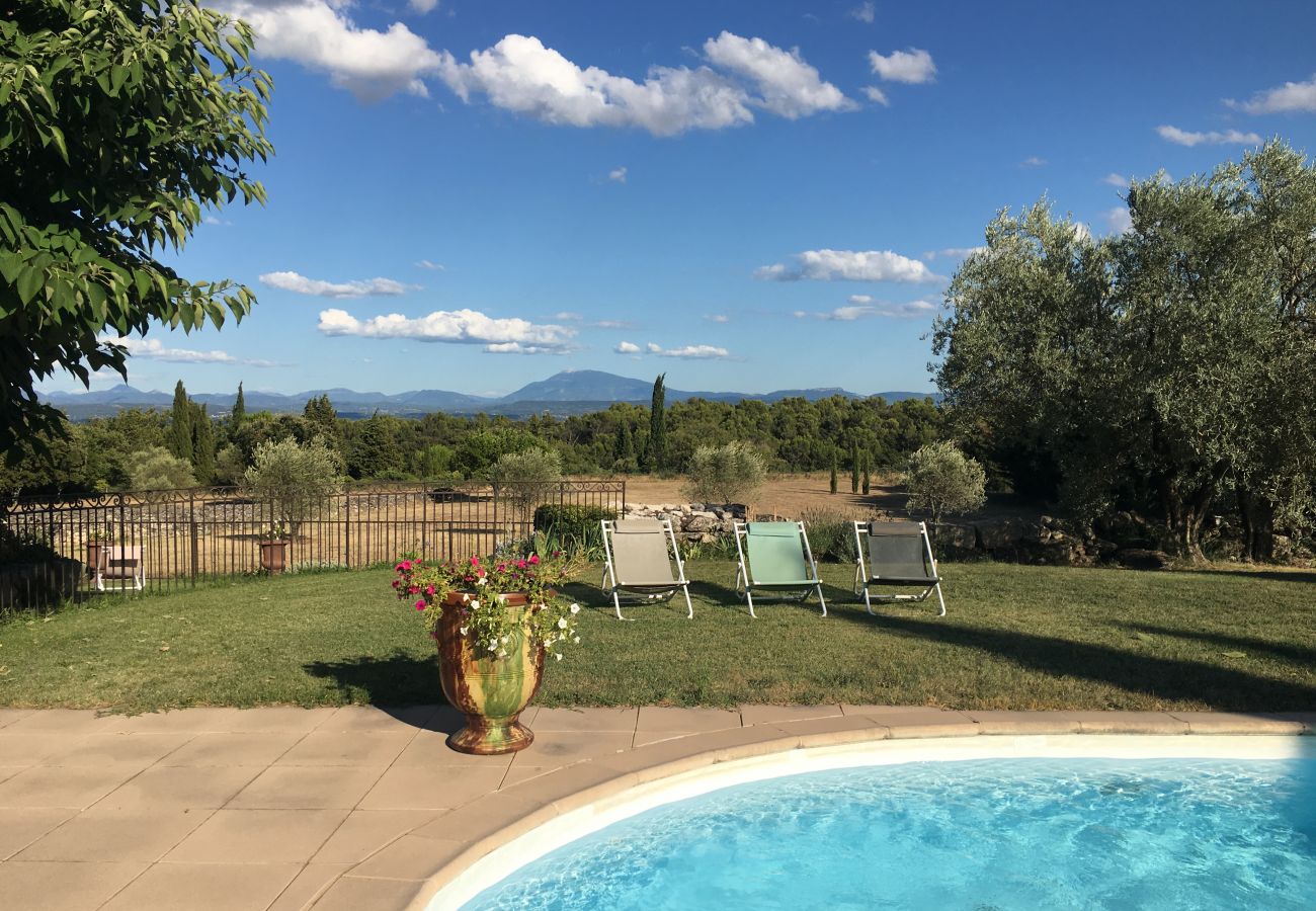 Ferienhaus in Saint-Restitut - Le Mas de Marie, in Drôme Provençale, eine 100% natürliche Klammer
