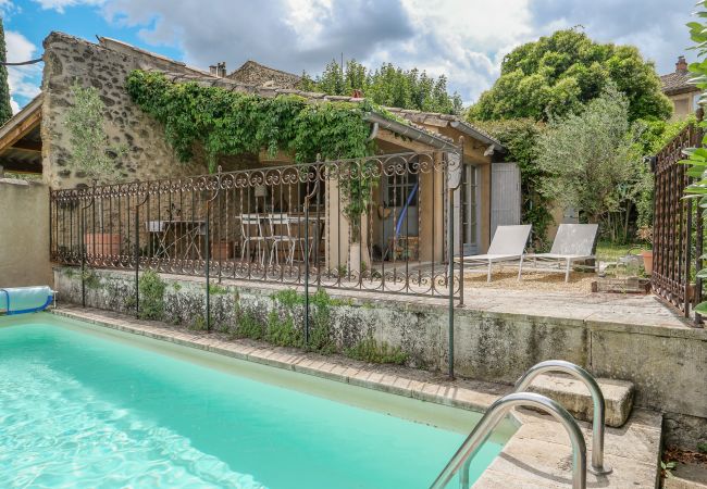 Ferienhaus in Rochegude - Dorfhaus, in Rochegude, mit privatem Schwimmbad, Petanque-Platz