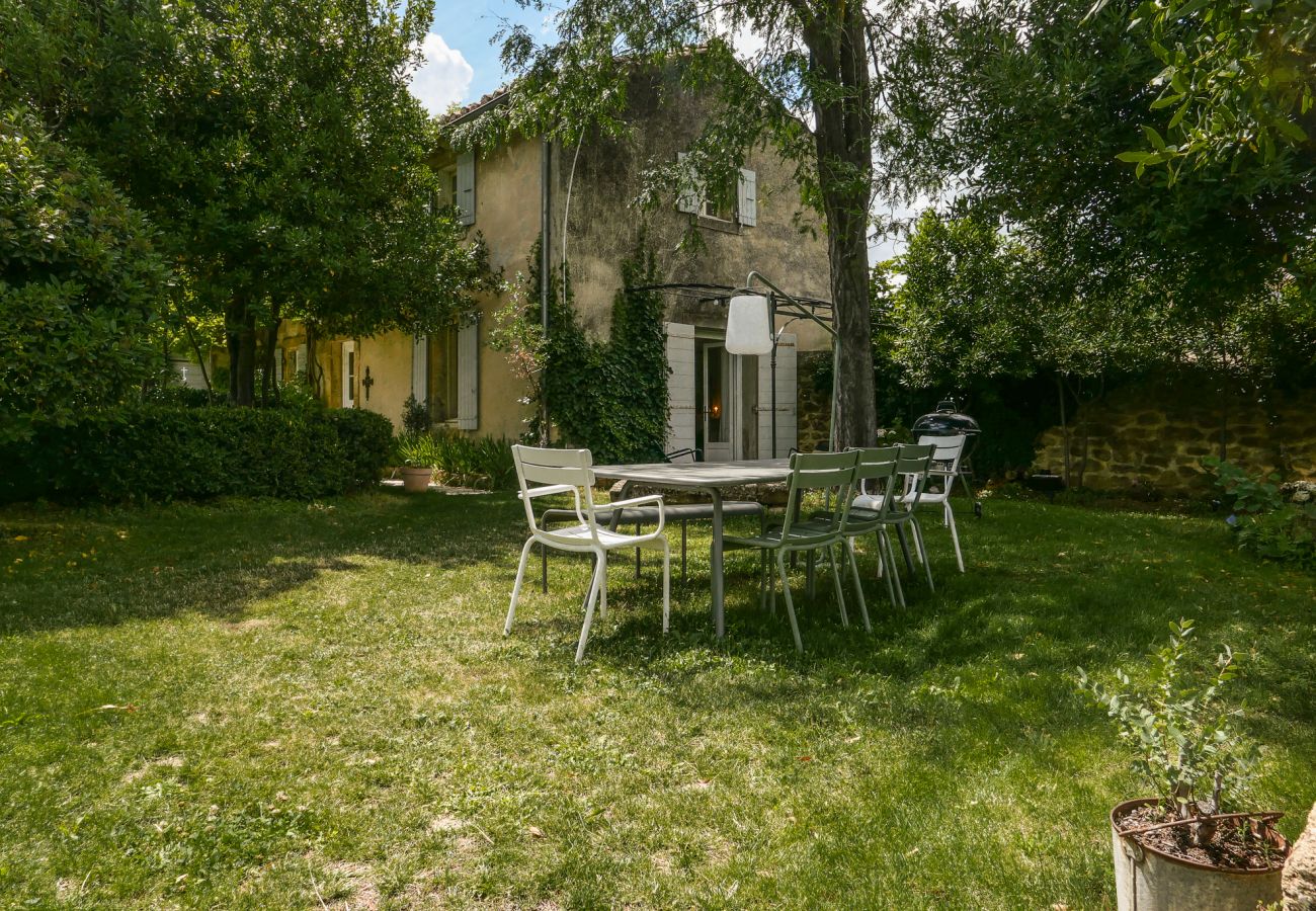 Ferienhaus in Rochegude - Dorfhaus, in Rochegude, mit privatem Schwimmbad, Petanque-Platz