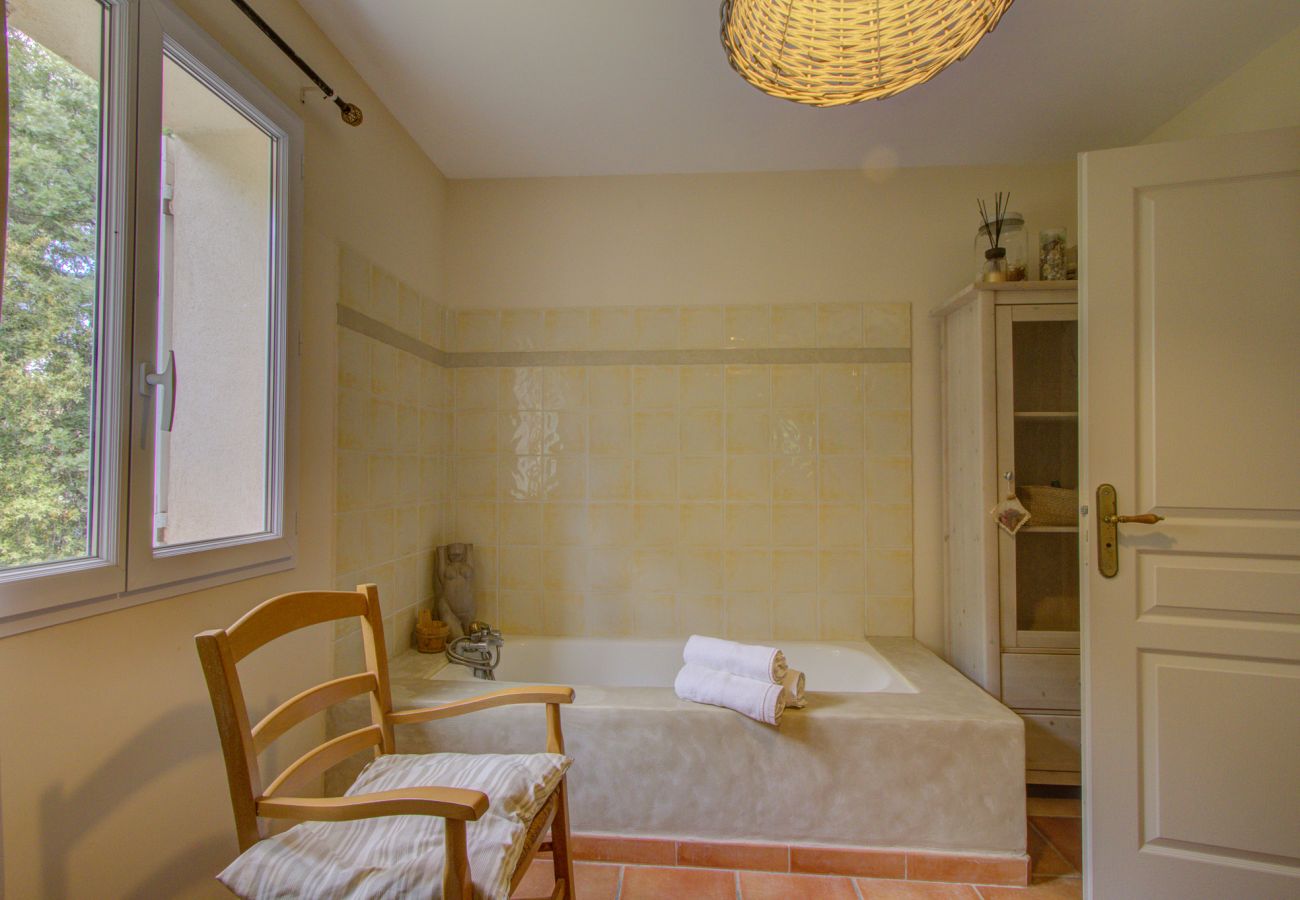 Ferienhaus in Clansayes - La Villa d'Alice