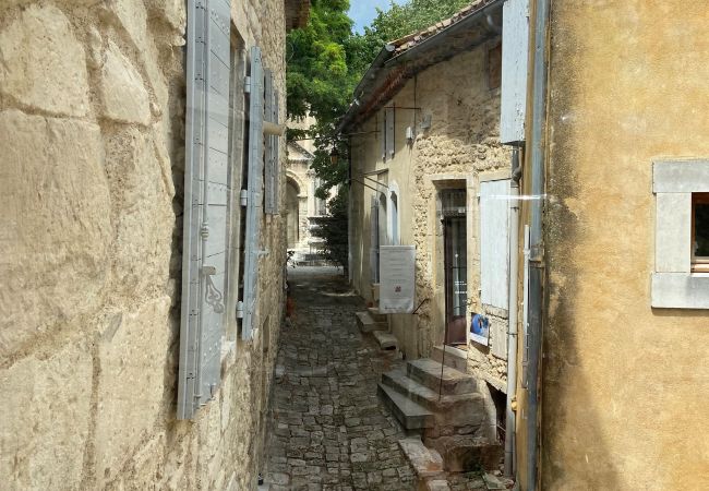 Ferienhaus in Saint-Restitut - Steinhaus im Dorf mit Becken, Saint-Restitut – Drôme Provençale Ferienhaus in Saint-Restitut - Steinhaus im Dorf mit Becken, Saint-Restitut – Drôme Provençale