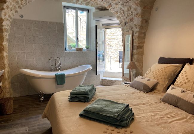 Ferienhaus in Saint-Restitut - Steinhaus im Dorf mit Becken, Saint-Restitut – Drôme Provençale Ferienhaus in Saint-Restitut - Steinhaus im Dorf mit Becken, Saint-Restitut – Drôme Provençale
