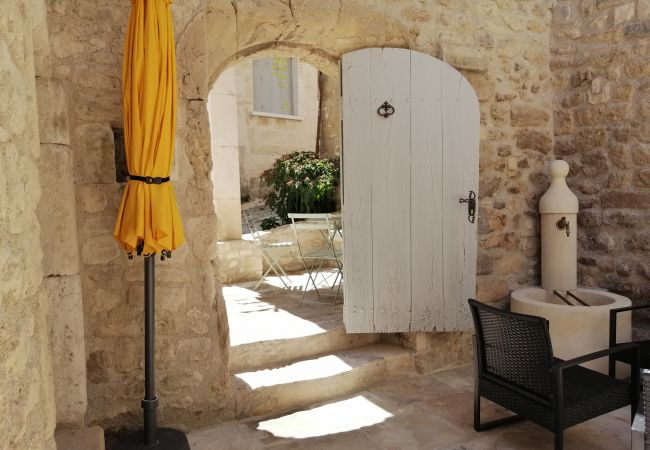 Ferienhaus in Saint-Restitut - Steinhaus im Dorf mit Becken, Saint-Restitut – Drôme Provençale Ferienhaus in Saint-Restitut - Steinhaus im Dorf mit Becken, Saint-Restitut – Drôme Provençale