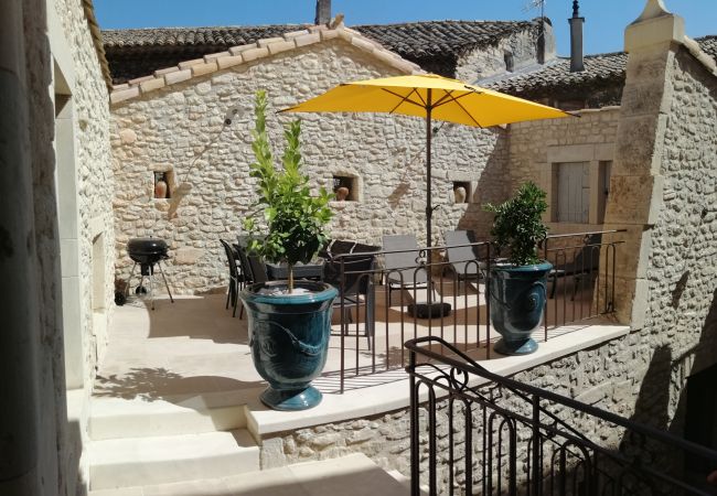 Ferienhaus in Saint-Restitut - Steinhaus im Dorf mit Becken, Saint-Restitut – Drôme Provençale Ferienhaus in Saint-Restitut - Steinhaus im Dorf mit Becken, Saint-Restitut – Drôme Provençale