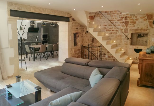 Ferienhaus in Saint-Restitut - Steinhaus im Dorf mit Becken, Saint-Restitut – Drôme Provençale Ferienhaus in Saint-Restitut - Steinhaus im Dorf mit Becken, Saint-Restitut – Drôme Provençale