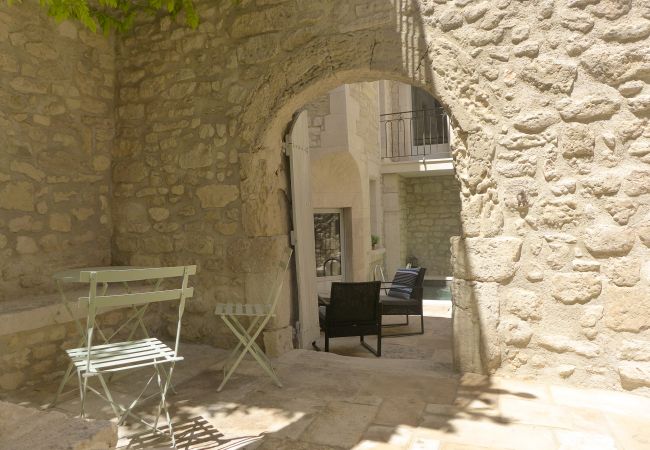 Ferienhaus in Saint-Restitut - Maison de village,  à St Restitut, en Drôme Provençale