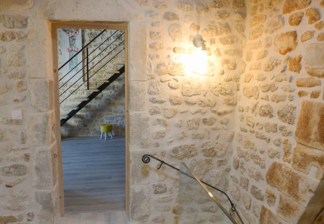Ferienhaus in Saint-Restitut - Steinhaus im Dorf mit Becken, Saint-Restitut – Drôme Provençale Ferienhaus in Saint-Restitut - Steinhaus im Dorf mit Becken, Saint-Restitut – Drôme Provençale