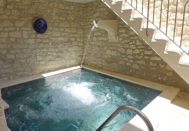 Ferienhaus in Saint-Restitut - Steinhaus im Dorf mit Becken, Saint-Restitut – Drôme Provençale Ferienhaus in Saint-Restitut - Steinhaus im Dorf mit Becken, Saint-Restitut – Drôme Provençale