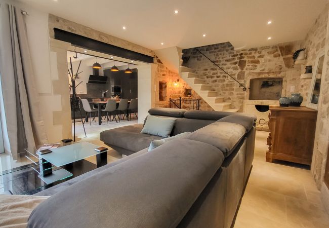 Ferienhaus in Saint-Restitut - Steinhaus im Dorf mit Becken, Saint-Restitut – Drôme Provençale Ferienhaus in Saint-Restitut - Steinhaus im Dorf mit Becken, Saint-Restitut – Drôme Provençale