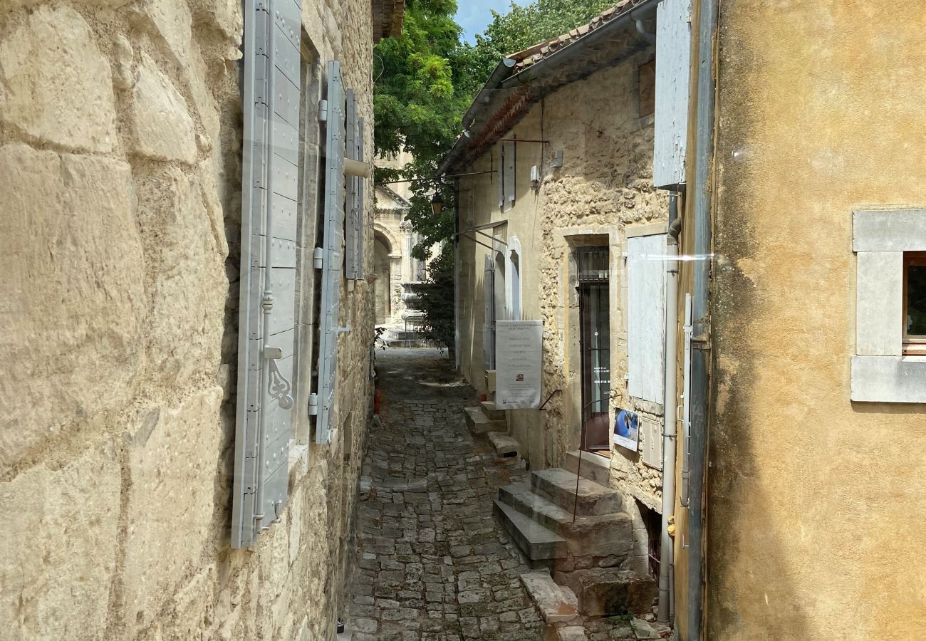 Ferienhaus in Saint-Restitut - Maison de village,  à St Restitut, en Drôme Provençale