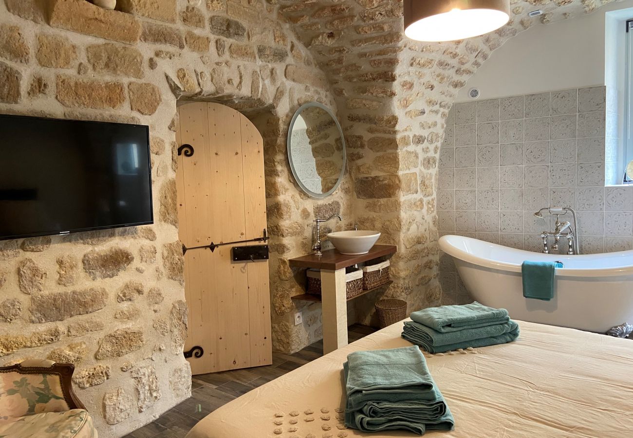 Ferienhaus in Saint-Restitut - Maison de village,  à St Restitut, en Drôme Provençale
