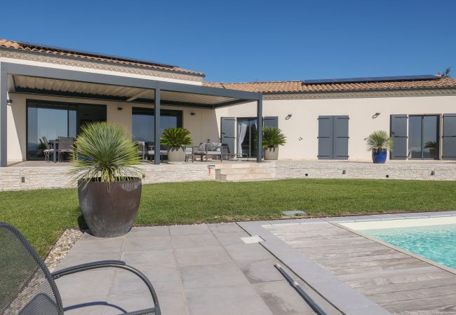 Villa in Saint-Restitut - La Villa Noélisa, beheizter Pool, Blick auf den Ventoux