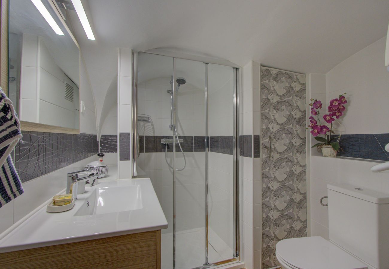 Studio in Saint-Restitut - Le Studio, im Herzen des Dorfes Saint-Restitut