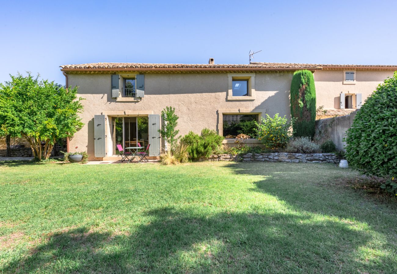 Ferienhaus in Grillon - Charaktervolles Haus mit Pool im Herzen der Provence – Grillon