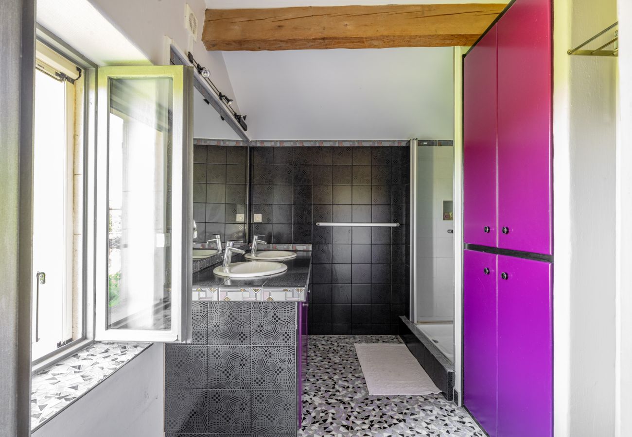 Ferienhaus in Grillon - Charaktervolles Haus mit Pool im Herzen der Provence – Grillon