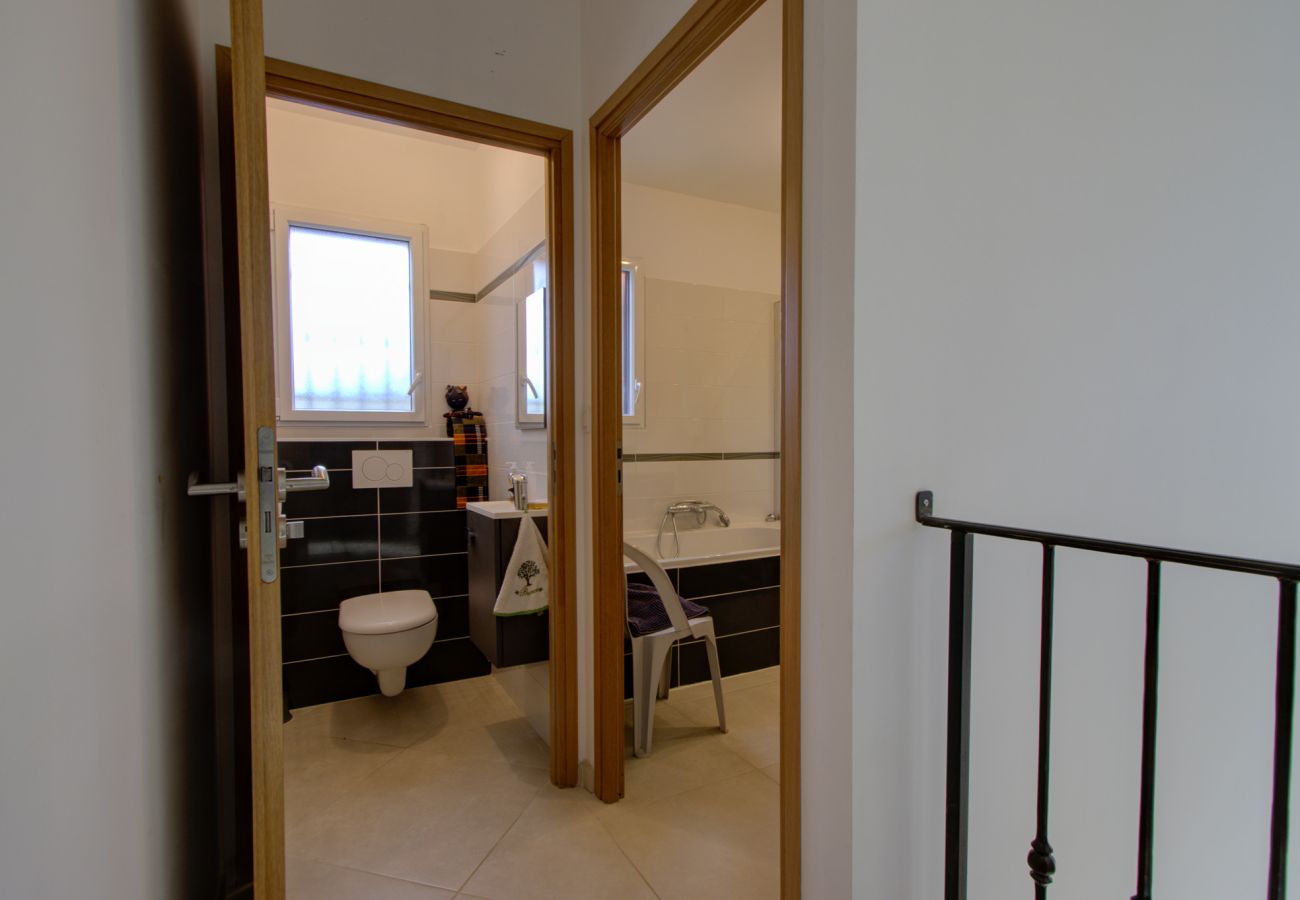 Villa in Saint-Restitut - Klimatisierte Villa mit privatem Pool – Rollstuhlgerecht – Drôme Provençale