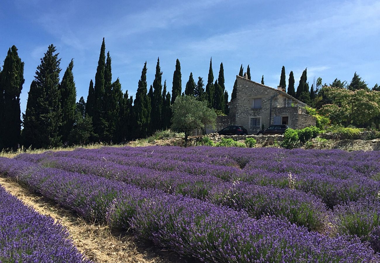 Huis in La Garde-Adhémar - Le Mas des Rochettes, privé zwembad, rustig, La Garde Adhémar