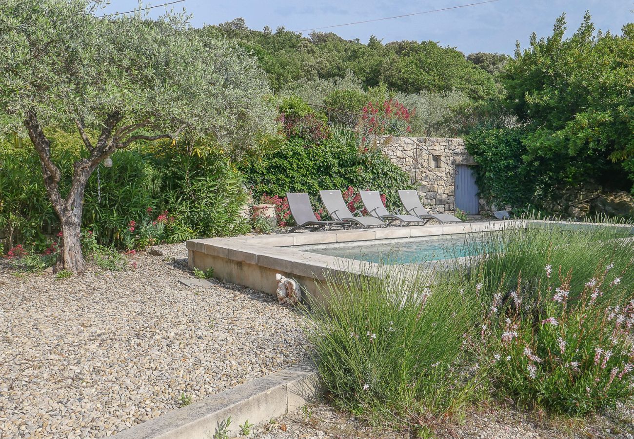 Huis in La Garde-Adhémar - Le Mas des Rochettes, privé zwembad, rustig, La Garde Adhémar