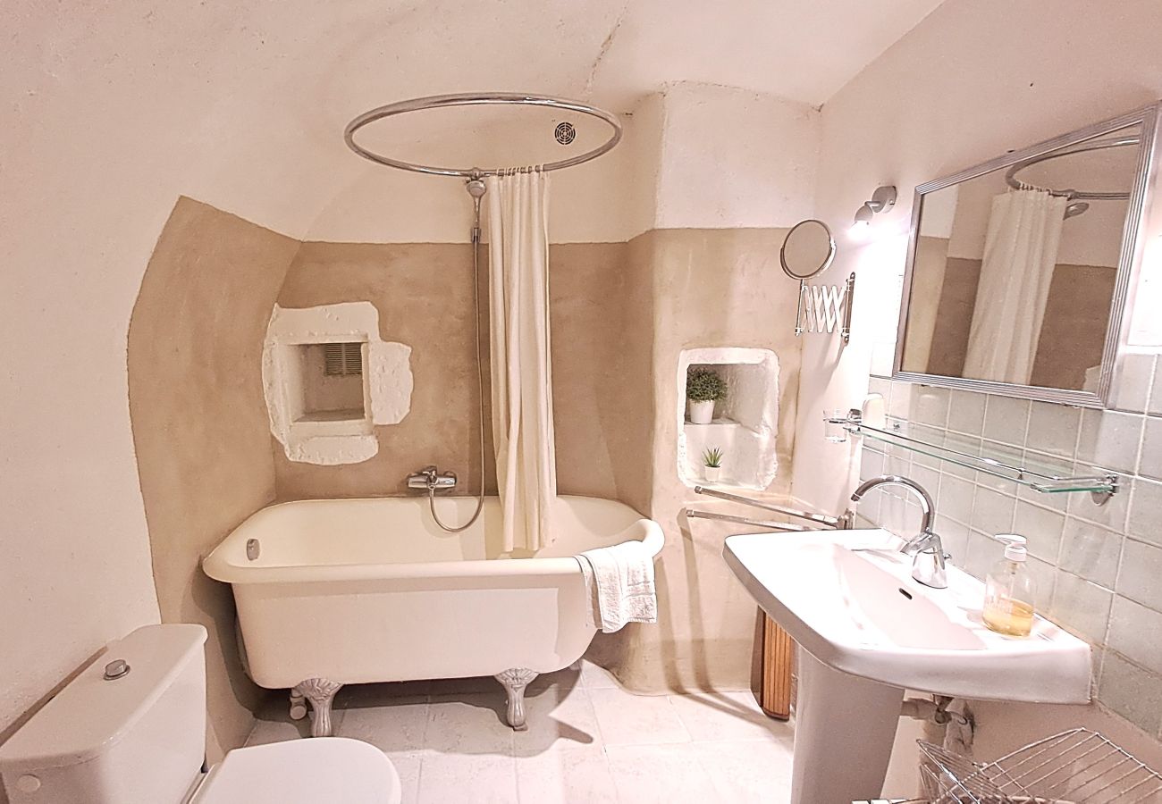 Studio in Saint-Paul-Trois-Châteaux - Gezellige studio in het hart van Saint-Paul-Trois-Châteaux, Drôme Provençale