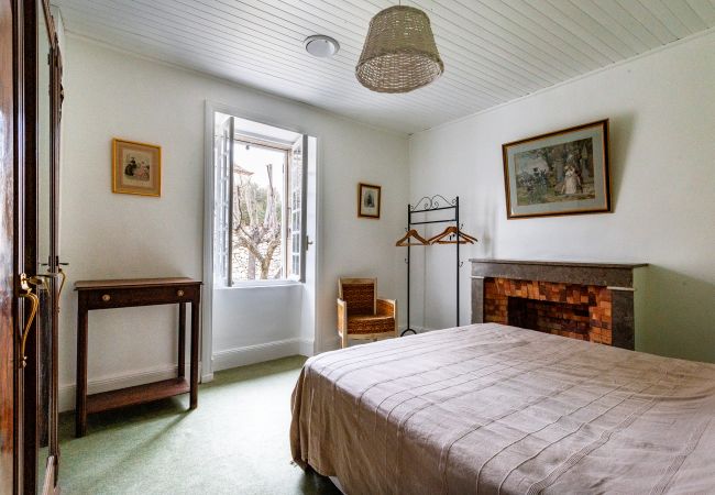 Huis in La Garde-Adhémar - Huis in geklasseerd dorp met tuin en jacuzzi Huis in La Garde-Adhémar - Huis in geklasseerd dorp met tuin en jacuzzi