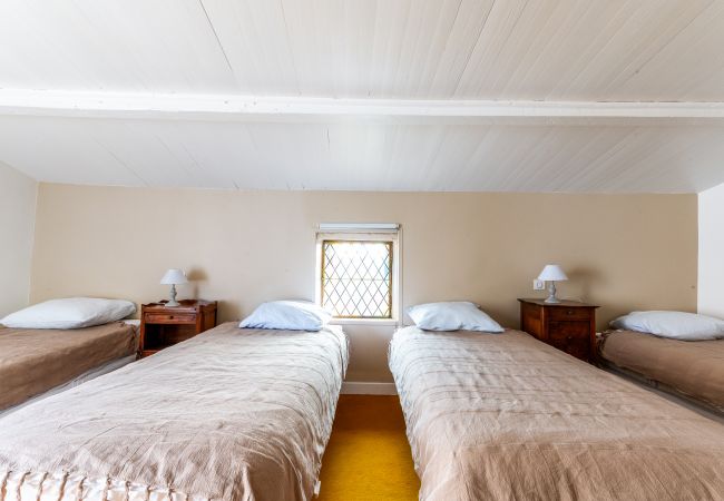 Huis in La Garde-Adhémar - Huis in geklasseerd dorp met tuin en jacuzzi Huis in La Garde-Adhémar - Huis in geklasseerd dorp met tuin en jacuzzi