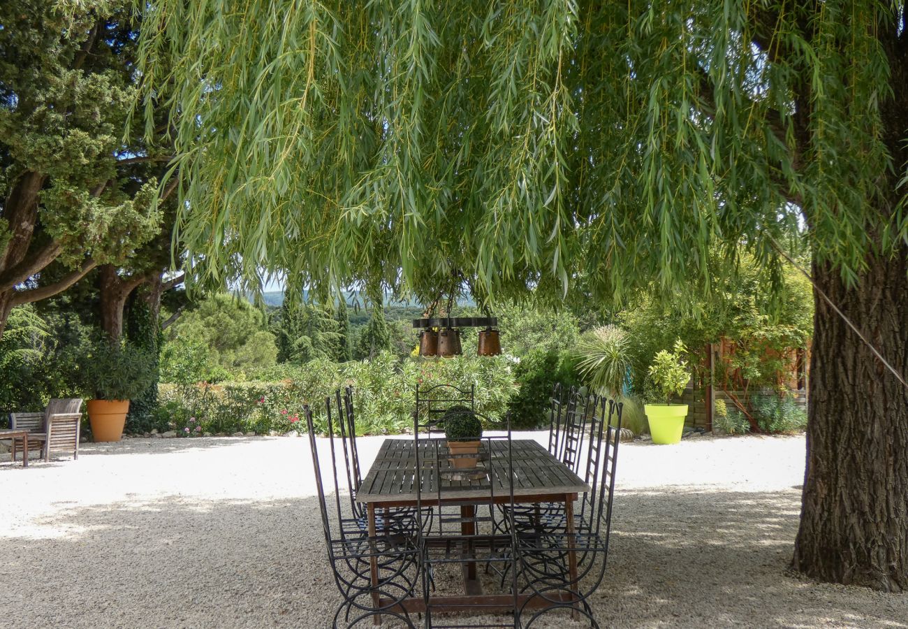 Villa in La Garde-Adhémar - Le Mas de la Toulissière, zwembad en tuin in Drôme Provençale