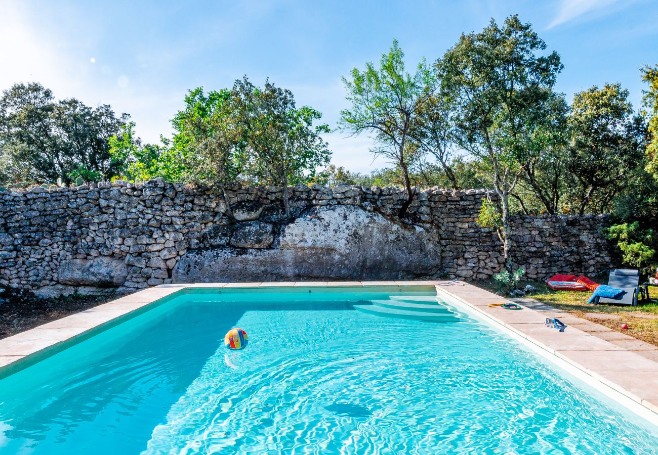Villa in Saint-Restitut - Villa Roche blanche, privé zwembad en omheinde tuin