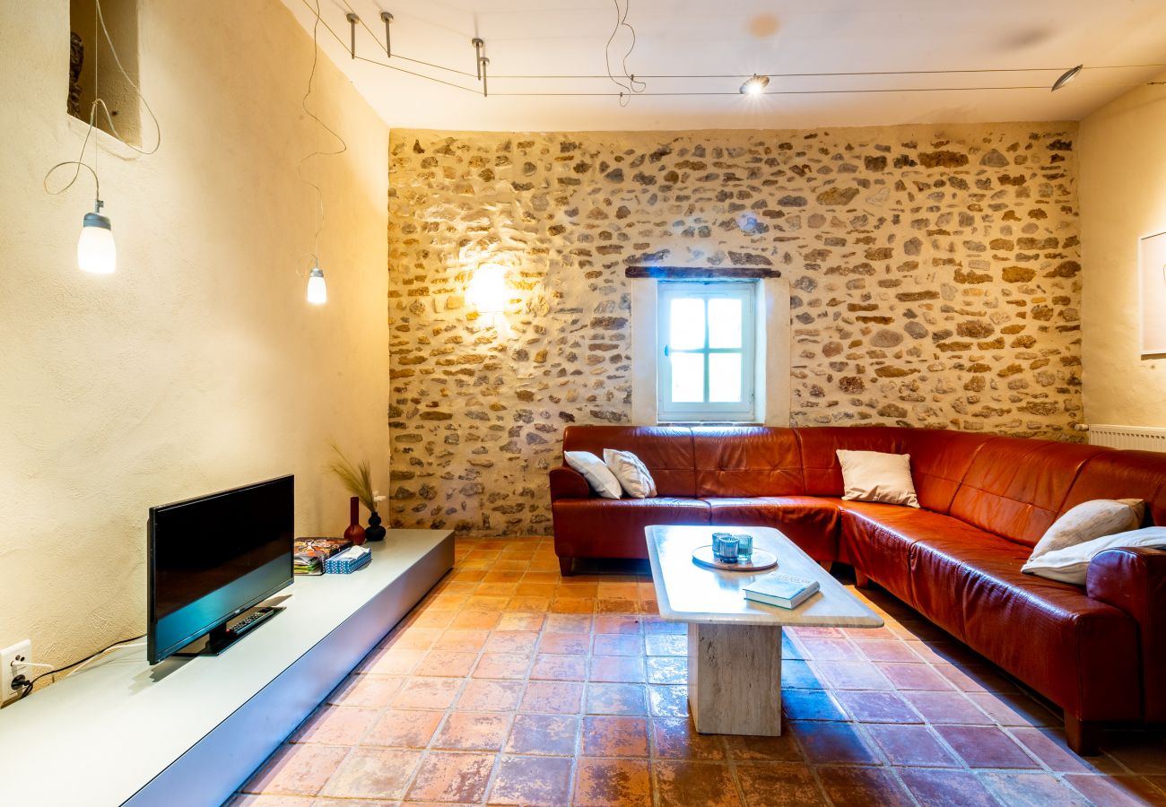 Cottage in Valréas - SOLEIL COUCHANT,gîte in de Provence , verwarmd zwembad
