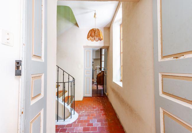 Huis in Sérignan-du-Comtat - Provençaals huis met binnenplaats en vijver - Provence Huis in Sérignan-du-Comtat - Provençaals huis met binnenplaats en vijver - Provence