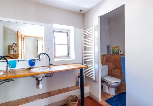 Huis in Sérignan-du-Comtat - Provençaals huis met binnenplaats en vijver - Provence Huis in Sérignan-du-Comtat - Provençaals huis met binnenplaats en vijver - Provence