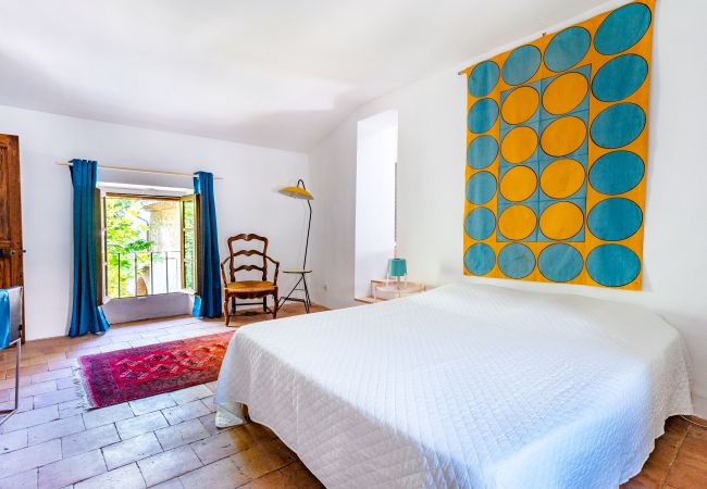 Huis in Sérignan-du-Comtat - Provençaals huis met binnenplaats en vijver - Provence Huis in Sérignan-du-Comtat - Provençaals huis met binnenplaats en vijver - Provence