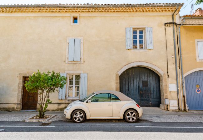 Huis in Sérignan-du-Comtat - La Maison du cours, vijver en privétuin in het dorp