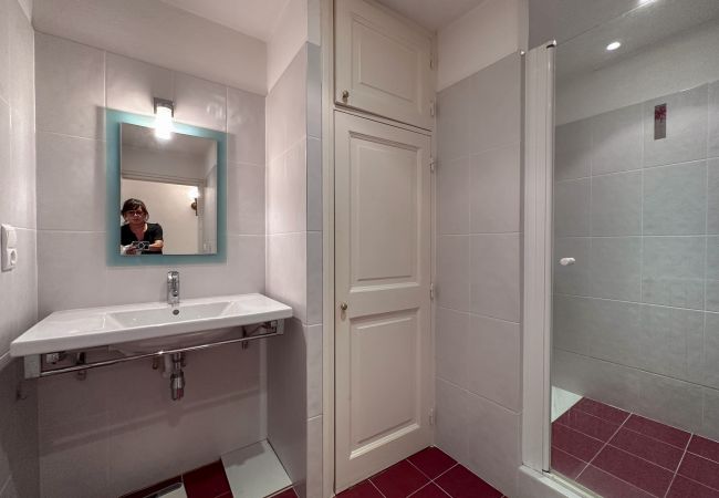 Huis in Sainte-Cécile-les-Vignes - Sfeervol dorpshuis met tuin en privézwembad in de Provence Huis in Sainte-Cécile-les-Vignes - Sfeervol dorpshuis met tuin en privézwembad in de Provence